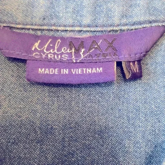 Miley Cyrus Max Azria Collab Denim Distressed Detail Top Brass Snaps - Picture 3 of 8